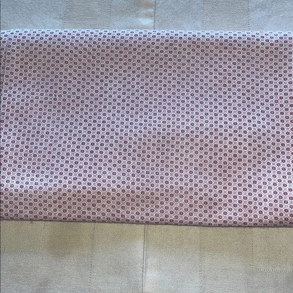 Set of Two Patterned Fabric Pieces - Picture 5 of 5